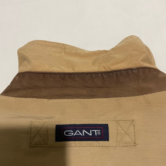 Men’s GANT Windbreaker Jacket *SIZE LARGE* Full Zipper with Pocket & Arm Patches - Picture 14 of 16